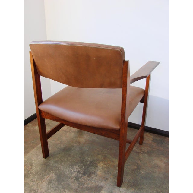 1960s Vintage Scandinavian Armchair in Rosewood and Leather, 1960s For Sale - Image 5 of 14