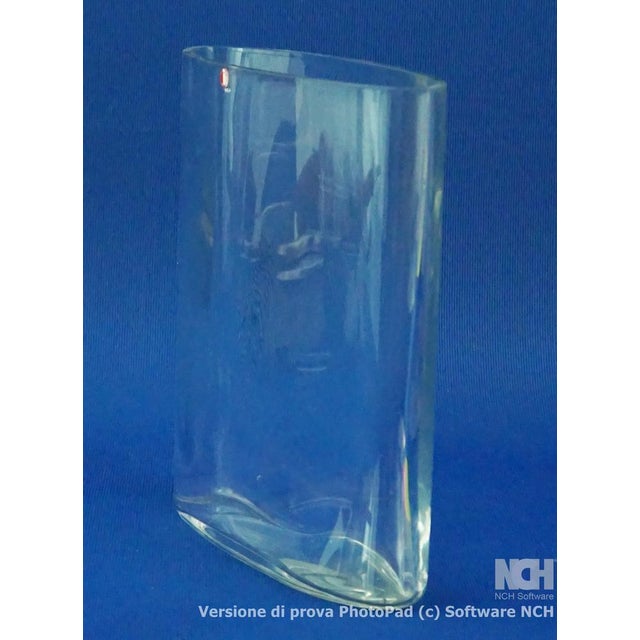 Glass 20th Century Scandinavian Modern Vase with an Ellipsoidal Section in Transparent Glass by Tapio Wirkkala, Finland, 1960s For Sale - Image 7 of 18