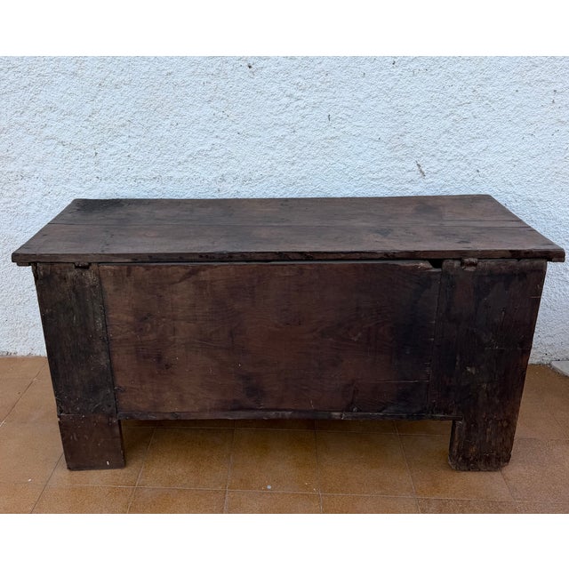Antique Spanish Carved Wooden Chest with Geometric Motifs, 1850 For Sale - Image 14 of 15