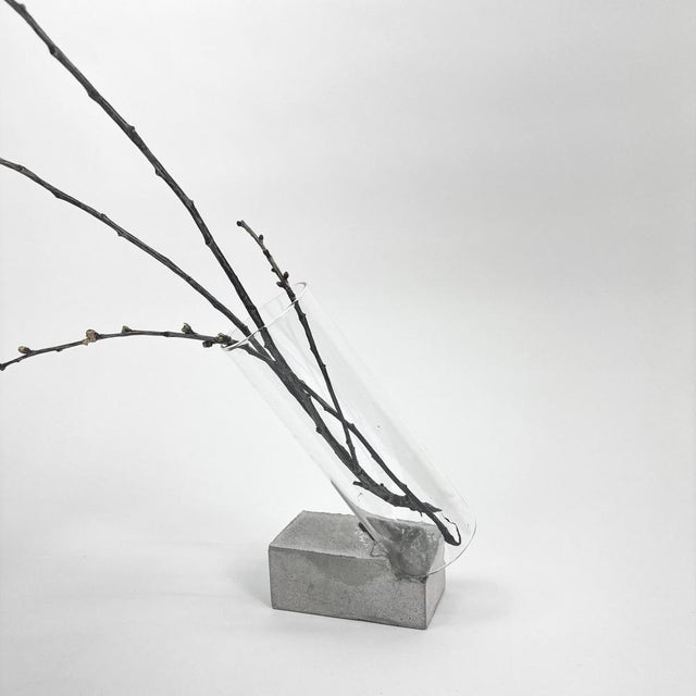 Early 21st Century Peak Flower Vase by Lukas Loette For Sale - Image 5 of 11