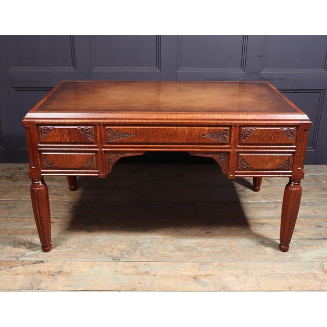 1920s Art Deco French Desk in Pommelle Sapelle, 1925 For Sale - Image 5 of 18