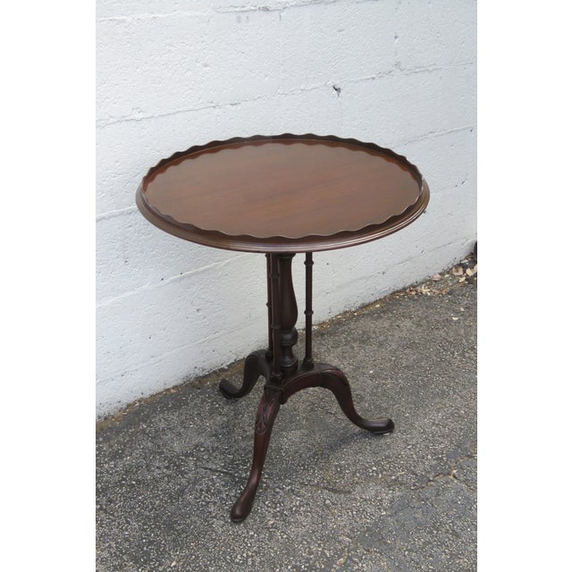 1940s Mahogany 1940s Round Side Table For Sale - Image 5 of 11