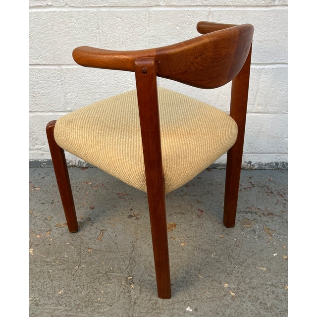 Mid 20th Century Set of Eight Danish Teak Cowhorn Chairs by Dyrlund For Sale In New York - Image 6 of 12