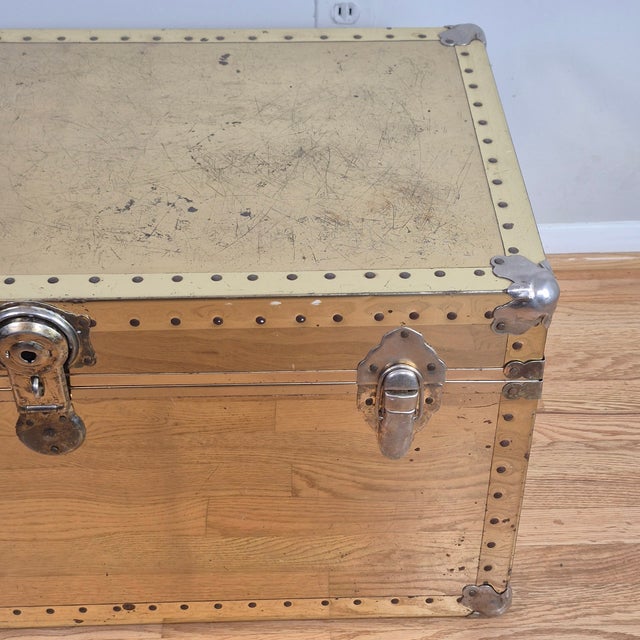 Mid-Century Modern 1960s Sarreid Style Patinated Distressed Brass Clad Trunk Chest Hollywood Regency For Sale - Image 3 of 13