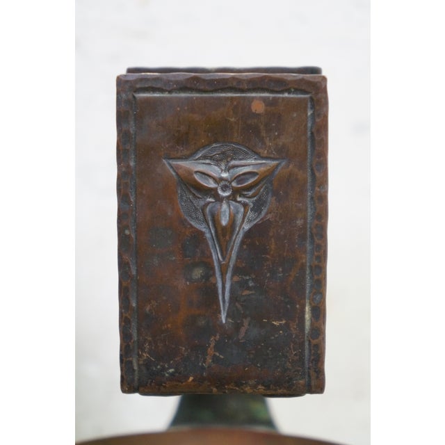 Antique Roycroft Art Nouveau Trilium Craft Hammered Copper Smoking Set Tray For Sale - Image 13 of 15