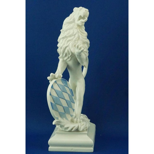 Large Porcelain Rampant Lion with Heraldic Shield by Ernest Andreas Rauch for Nymphenburg, Germany, 1900s For Sale - Image 12 of 18