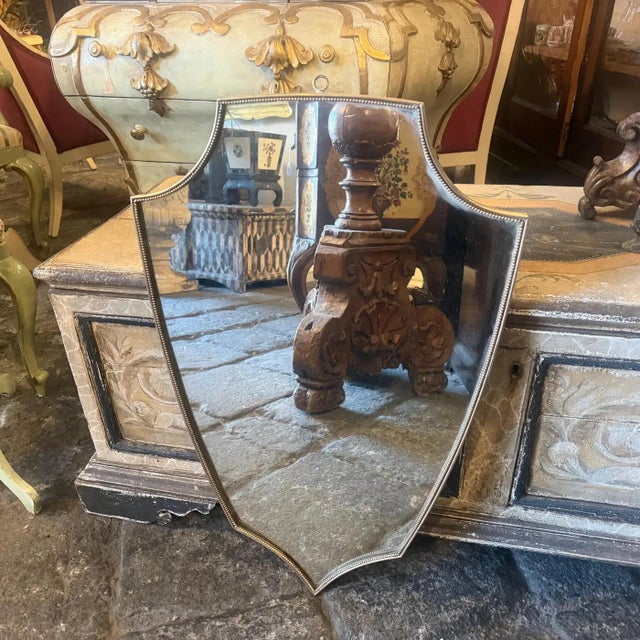 1960s Gio Ponti Style Mid-Century Modern Brass Italian Shield Wall Mirror For Sale - Image 17 of 17