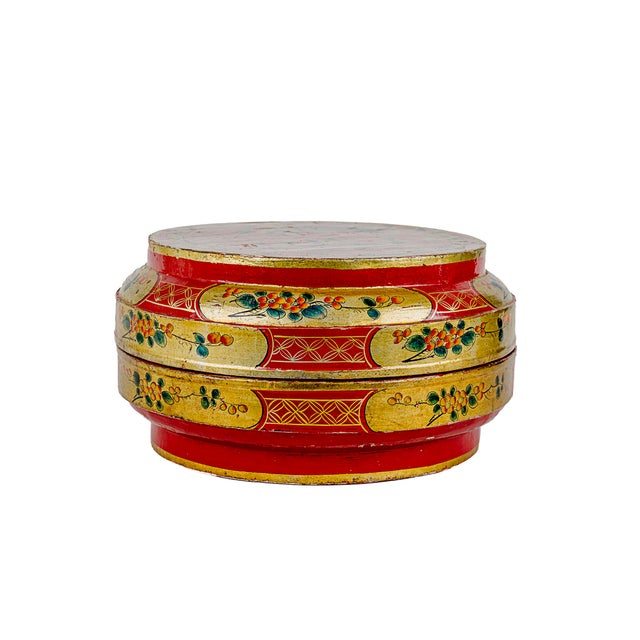 Vintage Chinese Round Lacquered Wedding Box Featuring Dragon & Phoenix With Floral Motif For Sale In Tulsa - Image 6 of 6