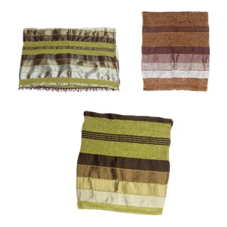 Two Pairs of Cactus Silk Pillow Cases and Matching Cactus Silk Throw For Sale