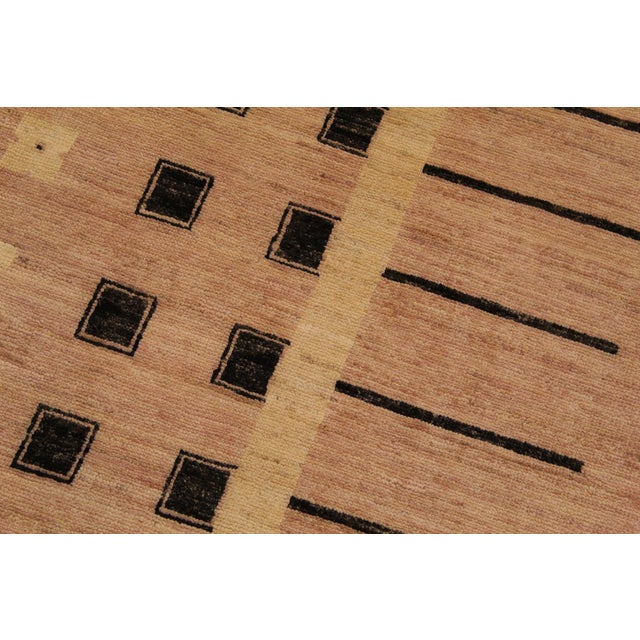Textile Bohemien Ziegler Nude Tan Hand-Knotted Wool Rug - 8'11'' X 11'8'' For Sale - Image 7 of 8