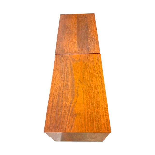 1960s Vintage Mid-Century Modern End Table Set With Diamond Parquet Accent Inlay and Dovetailed Drawers For Sale - Image 5 of 11
