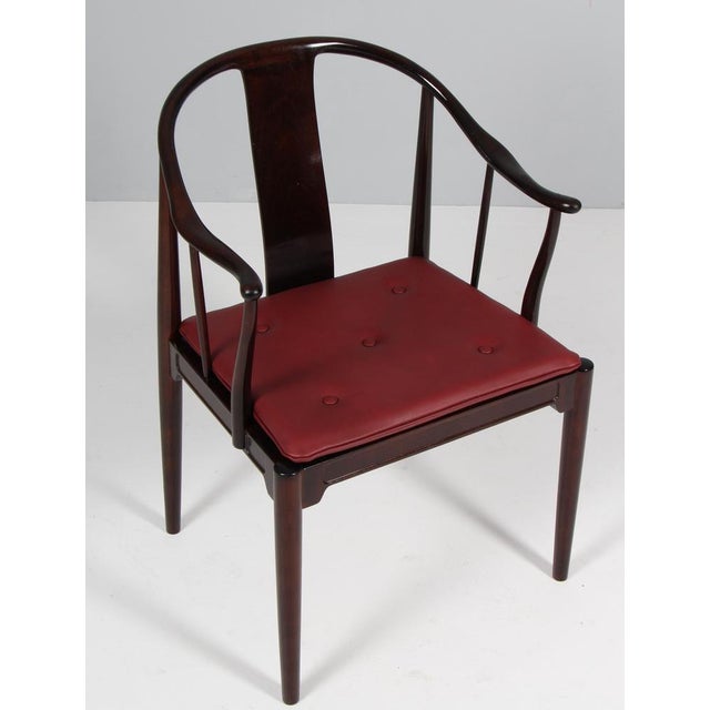 Hans J. Wegner famous and beautiful chair is an adaptation of an old Chinese chair of the Ming dynasty; “China Chair”. A...