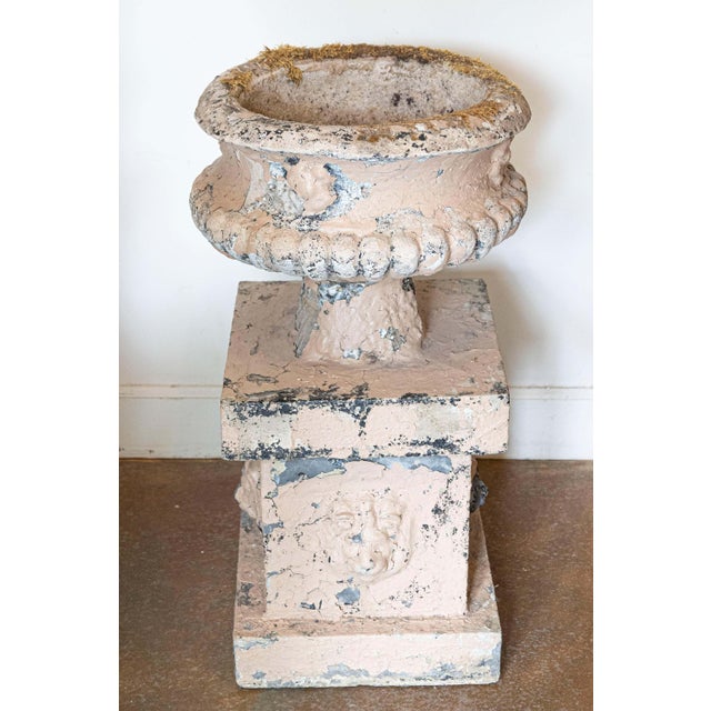 Pair of English Edwardian Period 1900s Reconstituted Stone Urns with Lion Heads For Sale In Atlanta - Image 6 of 14