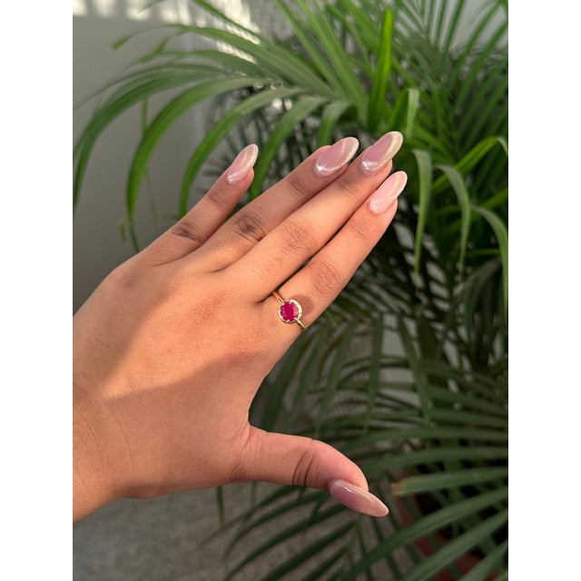 Art Deco Handcrafted 1.75ct Natural Ruby Solitaire Ring in 14k Yellow Gold Size 7 For Sale - Image 3 of 16