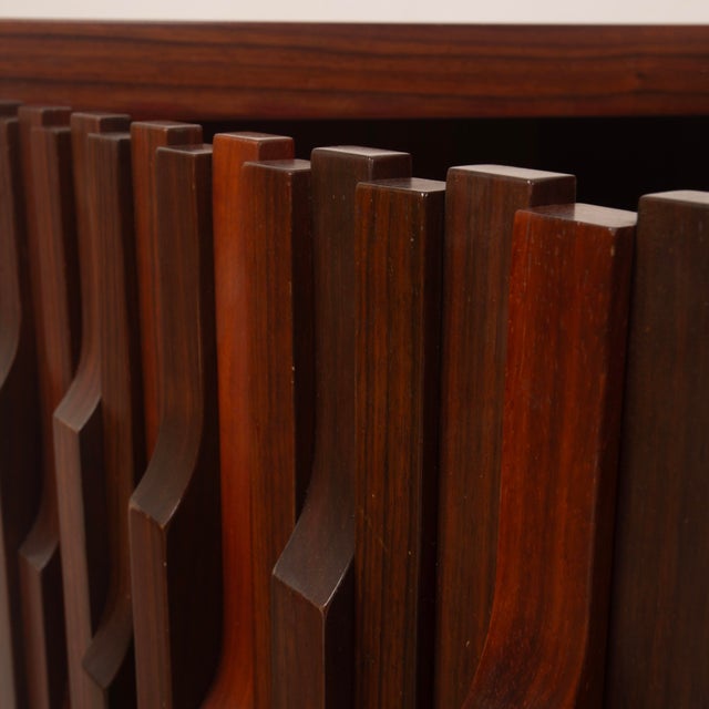 Mid-Century Gaetano Padouk Wood Nightstands by Luciano Frigerio for Frigerio, 1970s, Set of 2 For Sale - Image 15 of 18