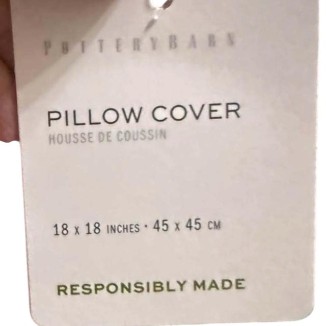 2020s (1) 18”x18” New With Tags Pottery Barn Red Heart Jacquard Knit Pillow Cover For Sale - Image 5 of 10
