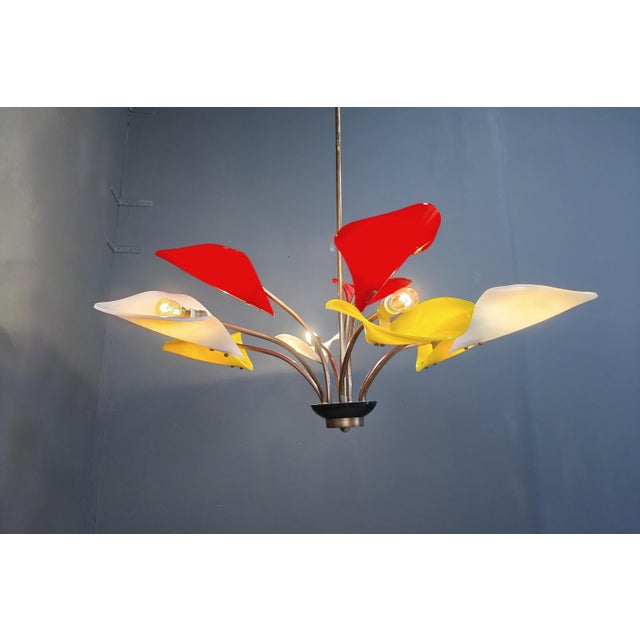 Vintage Italian Chandelier, 1960s, in Good conditions. Designed 1960 to 1969 European Plug (up to 250V).The wiring of this...
