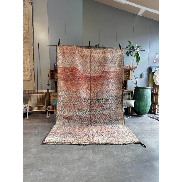 Vintage Moroccan Boujad Rug in Wool, 1990 For Sale - Image 10 of 10