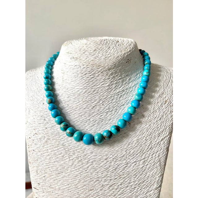 Lovely high-quality vintage Native American turquoise beaded necklace with sterling silver clasp.