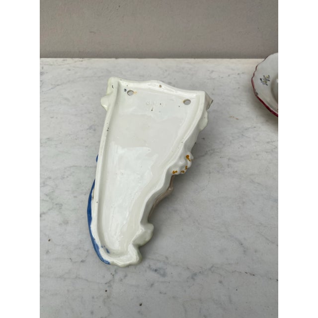 Porcelain Majolica Parrot Wall Pocket Circa 1920 For Sale In Austin - Image 6 of 6