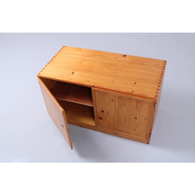 Small Sideboard in Pinewood attributed to Ate van Apeldoorn for Houtwerk Hattem, 1960s For Sale - Image 12 of 17