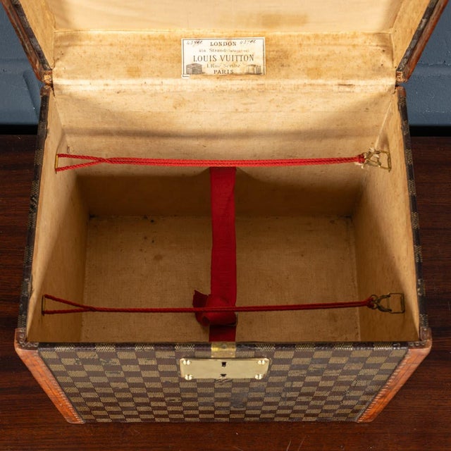 Antique French Hat Trunk in Damier Canvas from Louis Vuitton, 1900 For Sale - Image 11 of 18