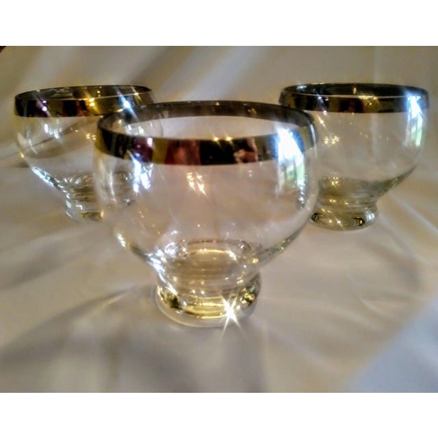 Dorothy Thorpe Dorothy Thorpe Style Cocktail Glasses - Set of 3 For Sale - Image 4 of 13