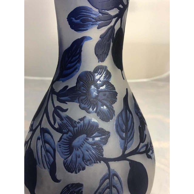 French Art Nouveau Cameo Style Vase by Gallé, 20th Century For Sale - Image 7 of 11