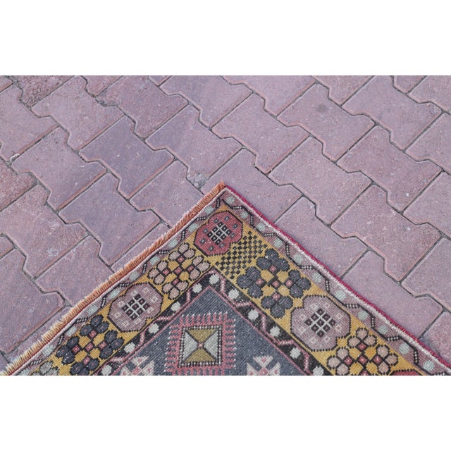Textile 1980s Turkish Red Medallion Oriental Rug For Sale - Image 7 of 12