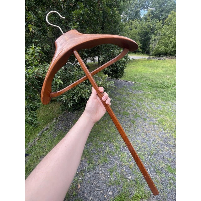 Rare Mid 20th Century Modern Italian Dovetail Wooden Hanger W/ Pole Fratelli Reguitti For Sale - Image 6 of 18