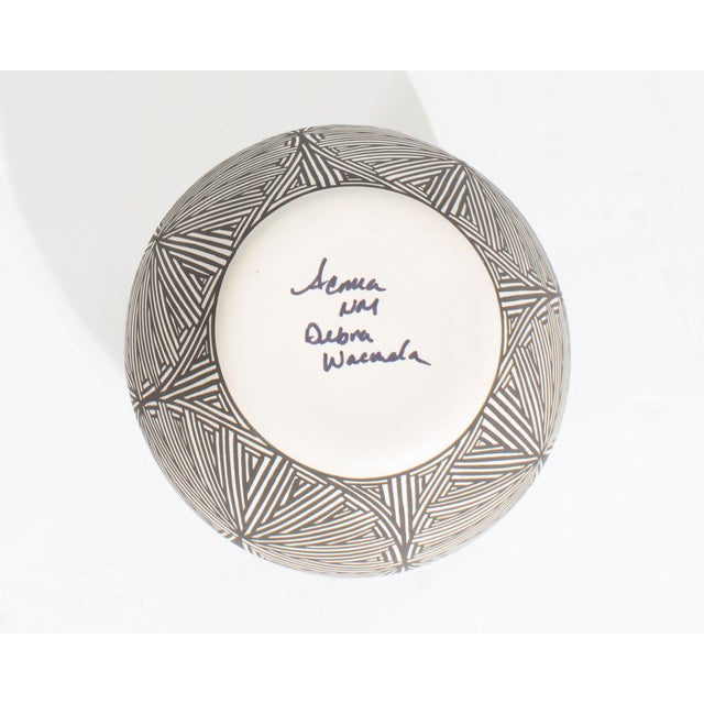 Acoma Pueblo Pottery Vase by Debra Waconda For Sale In Indianapolis - Image 6 of 7