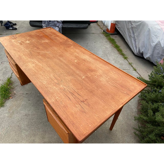 Vintage MCM Danish Teak Floating Desk by Peter Løvig Nielsen Needs Restoration For Sale - Image 10 of 12