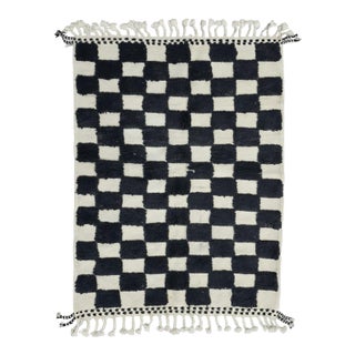 Moroccan Checkered Black and White Rug - 4.9 X 3.6 Ft For Sale