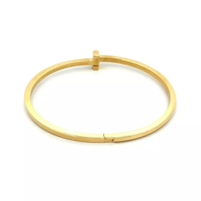 1990s Tiffany & Co T1 Bracelet 18k Yellow Gold Wide Hinged Narrow Bangle For Sale - Image 5 of 5