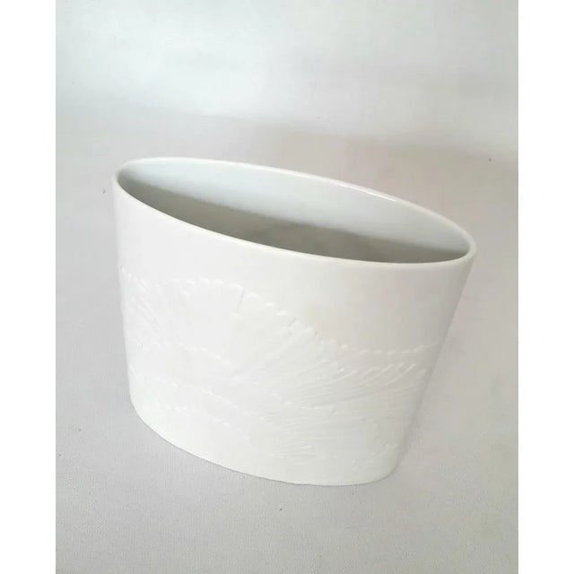 Mid-Century Modern Anemone Porcelain Vase by Rosamunde Nairac for Rosenthal Studio Line, 1970s For Sale - Image 3 of 8