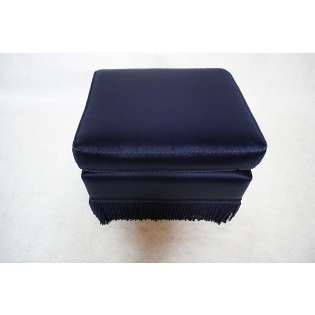 Hollywood Regency Late 20th Century Blue Ottoman With Fringed Skirt For Sale - Image 3 of 8