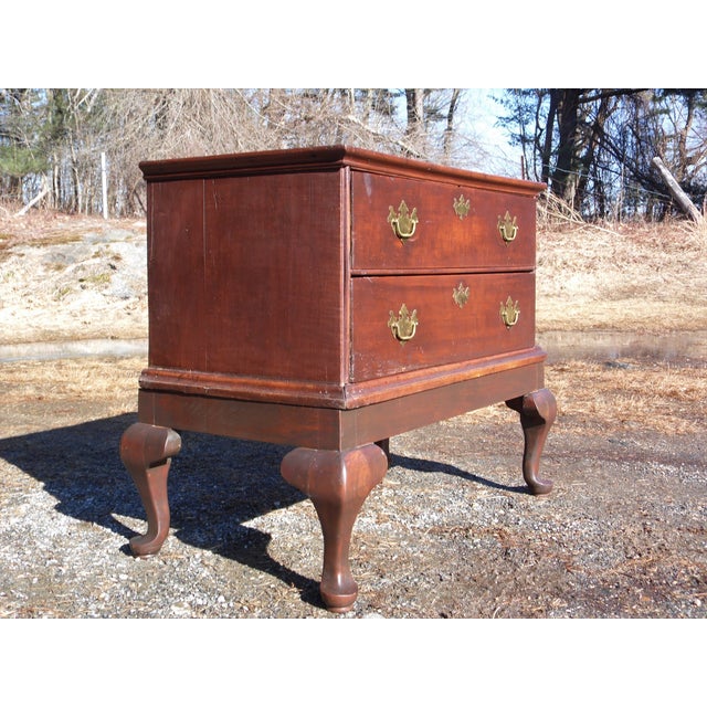 Antique 2 Piece Queen Anne Lowboy Dresser Chest of Drawers Chairish