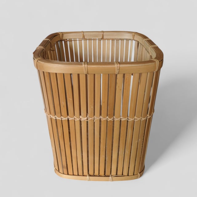 Late 20th Century Vintage Coastal Rattan Split Reed Wastebasket With Matching Tissue Box Holders- Set of 3 For Sale - Image 5 of 9