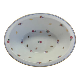 Early 20th Century French Limoges Oval Serving Bowl by Chastagner & Cie, Hand-Painted Florals With Gilt Rim For Sale