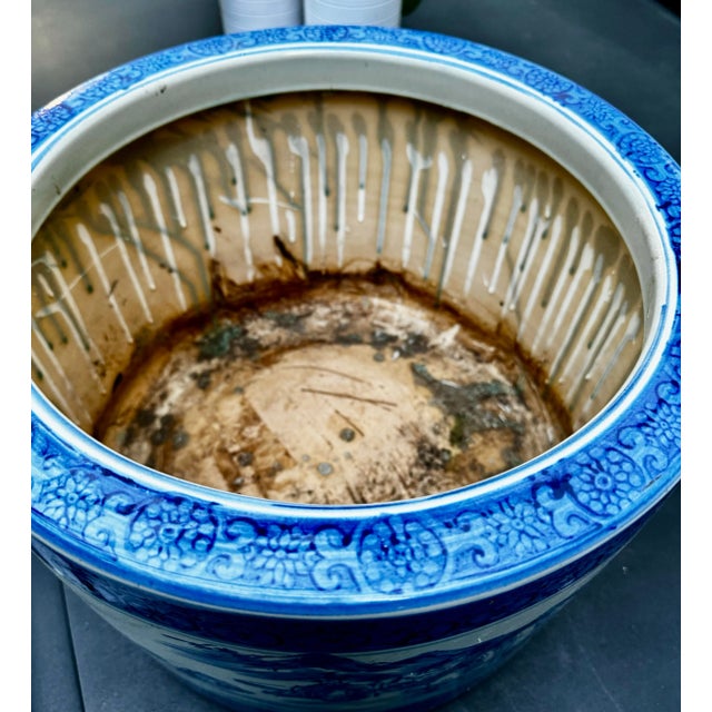 1970s Blue & White Chinoiserie Large Jardiniere For Sale - Image 5 of 5