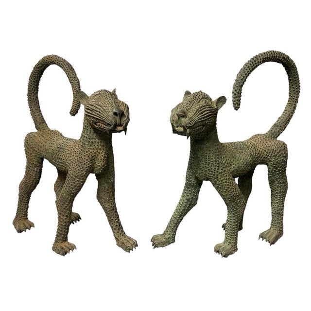African Pair of Vintage Benin-Style Cast Bronze Leopard Statues For Sale - Image 3 of 12