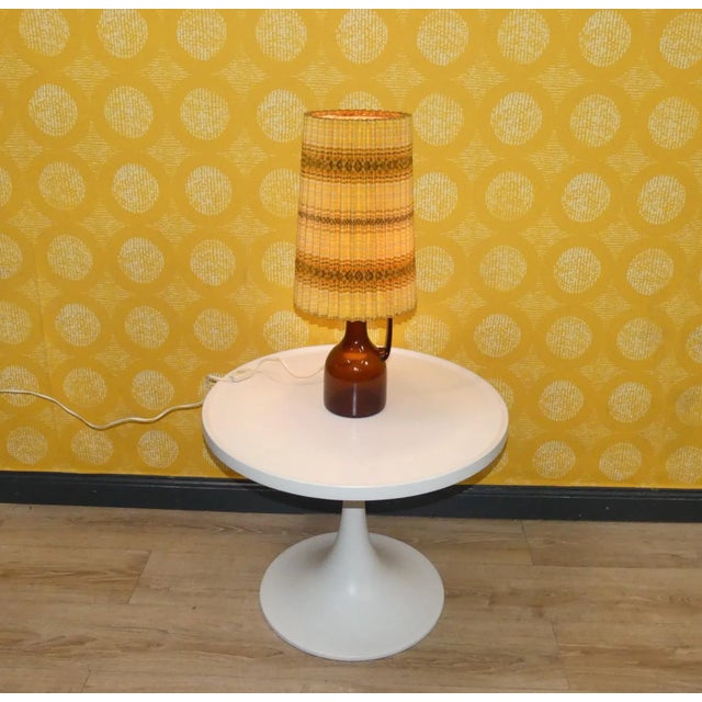 Mid-Century Modern Amber Glass Table Lamp with Yellow Patterned Pleated Shade, 1970s For Sale - Image 3 of 11