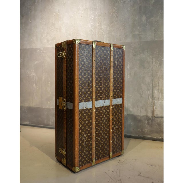 Wardrobe Trunk from Louis Vuitton, 1927 For Sale - Image 18 of 18