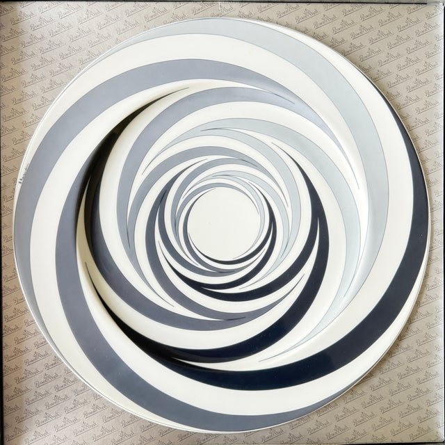 Ceramic Charger Wall Plate by Marcello Morandini for Rosenthal Studio Linie, 1991 For Sale - Image 7 of 7