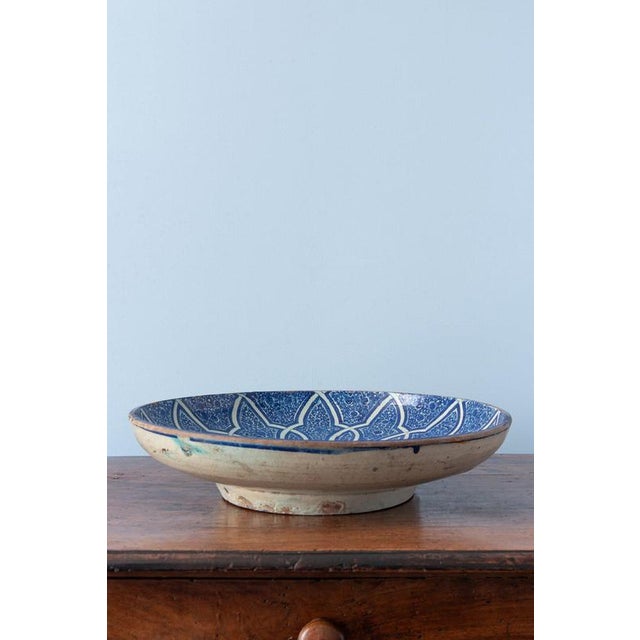 Large Moroccan Fez Blue & White Ghotar Dish, 1800s For Sale - Image 5 of 8