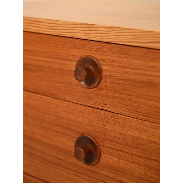 Danish Beech and Teak Chest of Drawers by Børge Mogensen for Karl Andersson & Söner, 1960s For Sale - Image 6 of 13