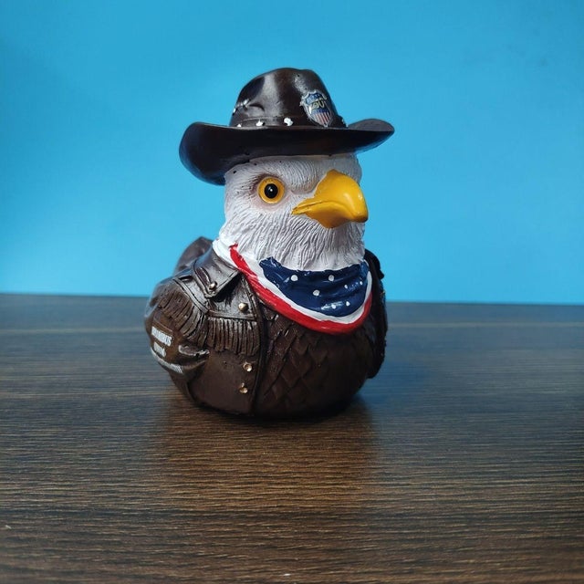 2020s Patriotic Eagle Figurine – 3.9" Resin Bald Eagle Bust With Cowboy Hat & Leather Jacket For Sale - Image 5 of 6