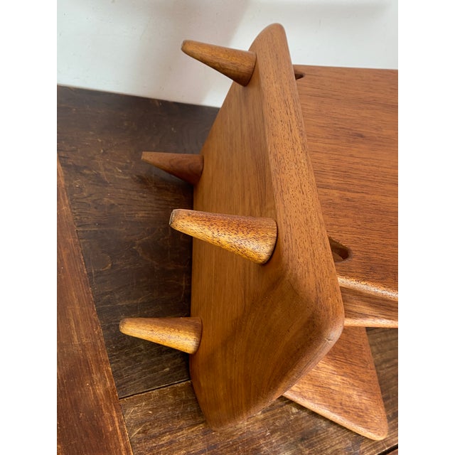 Oak Magazine Rack attributed to Pierre Cruège, 1950 For Sale - Image 6 of 10