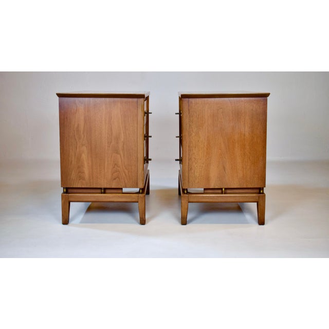1960s Mid-Century Modern Walnut Burl Nightstands by White Furniture, Usa For Sale - Image 5 of 11