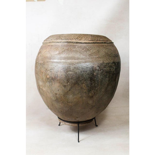 Vintage Nupe Pot on Stand For Sale - Image 4 of 5